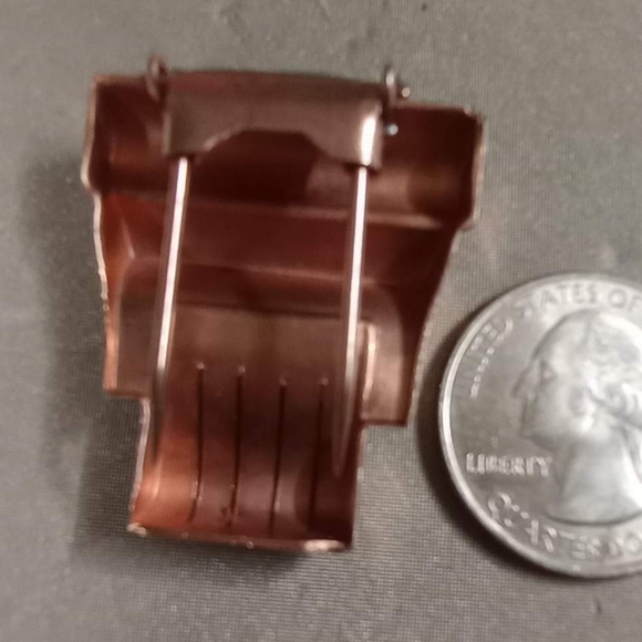 Antique Nuveou Fur Clip - Picture 2 of 2